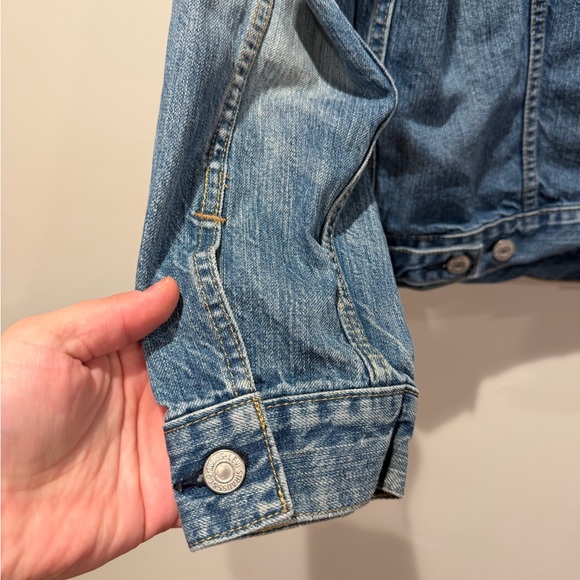 Levi’s Medium Wash Trucker Jacket - Men’s Size M - Picture 7 of 8